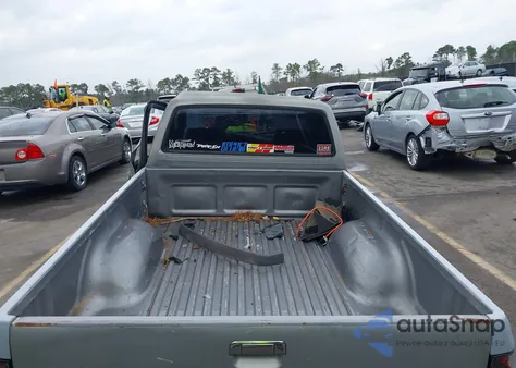 1993 Toyota Pickup 1/2 Ton Short Whlbase Stb z USA, uszkodzony, nr VIN 4TARN81AXPZ123420